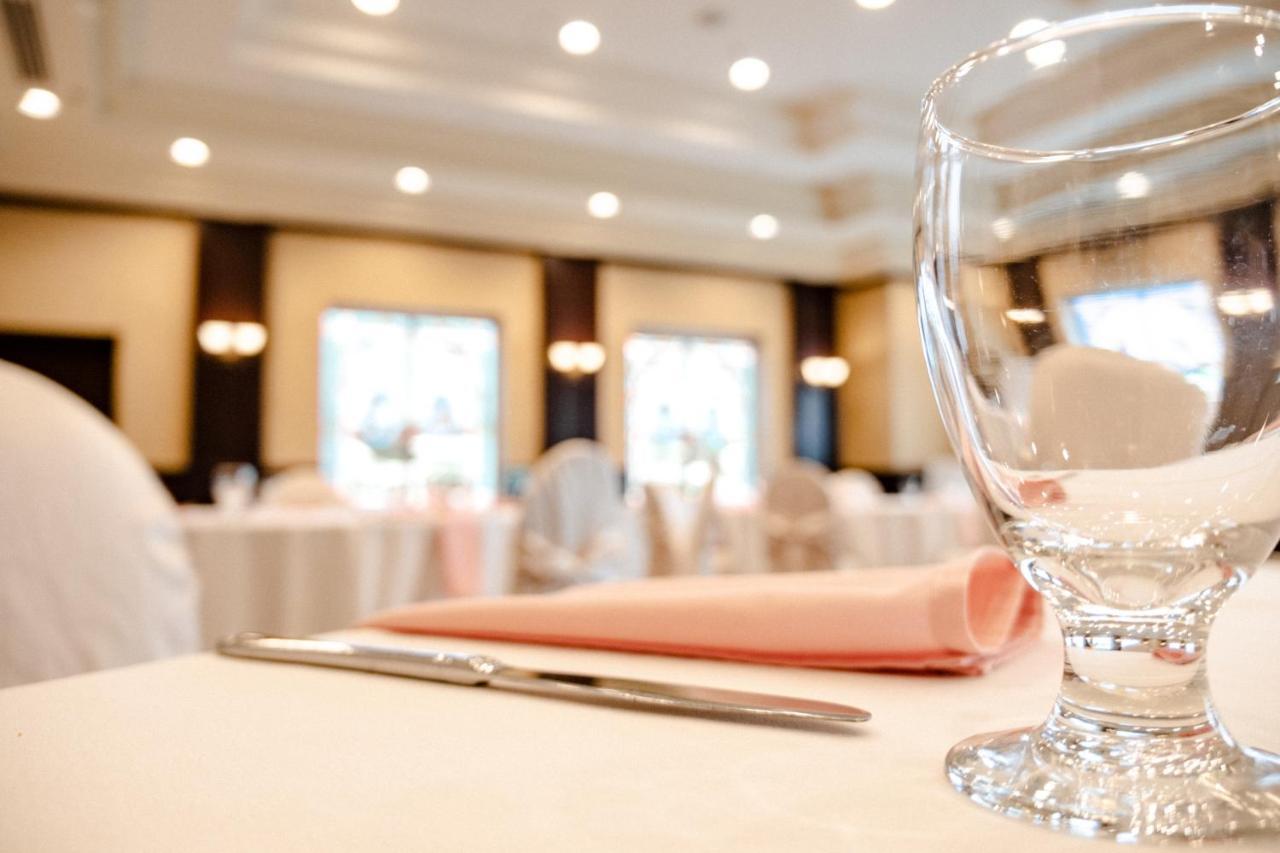 גרימסבי The Casablanca Hotel מראה חיצוני תמונה