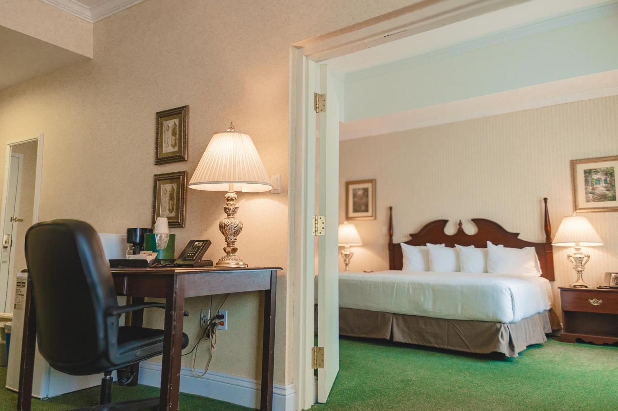 גרימסבי The Casablanca Hotel מראה חיצוני תמונה